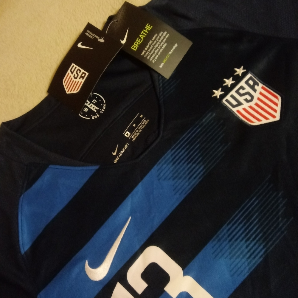 Alex Morgan USWNT Jersey - Picture 2 of 3